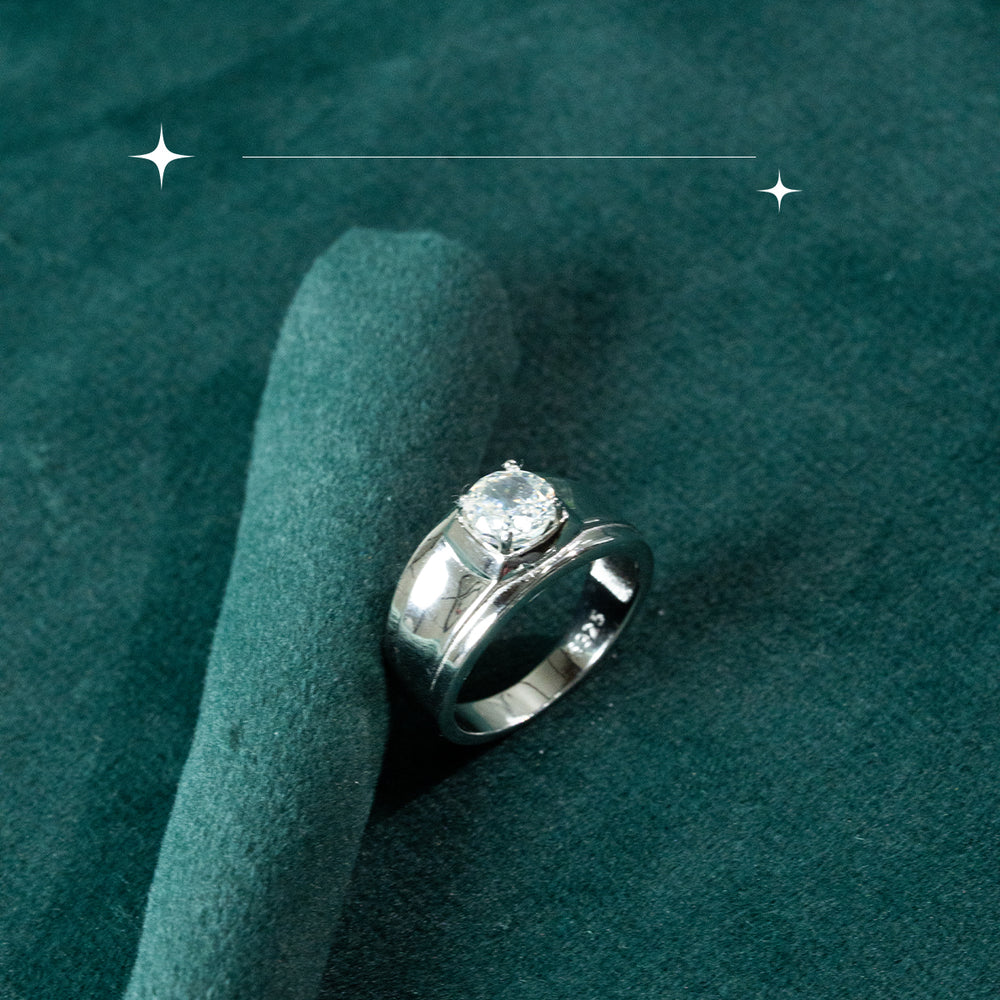 Classic Solitaire Gents Ring