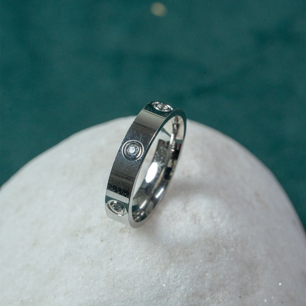 925 Sterling Silver Diamond-Style Band Ring