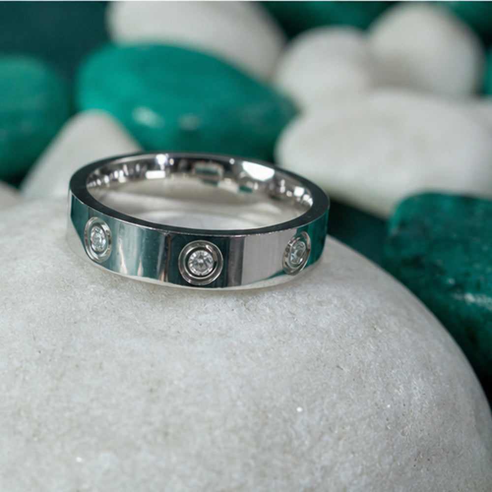 925 Sterling Silver Diamond-Style Band Ring