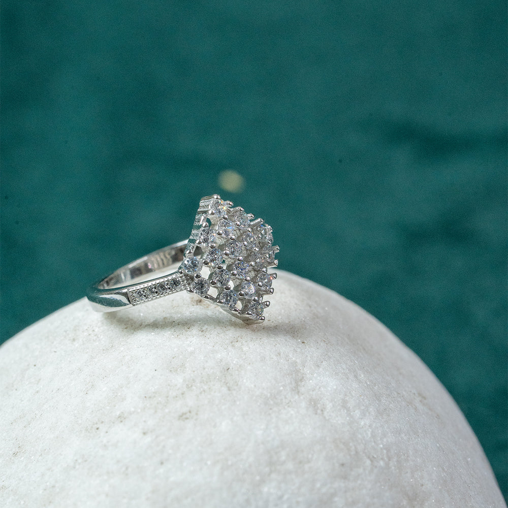 925 Sterling Silver Ladies Cluster Ring