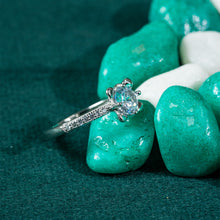 Ladies Solitaire Ring